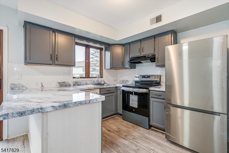 Rolling Hills - Residential