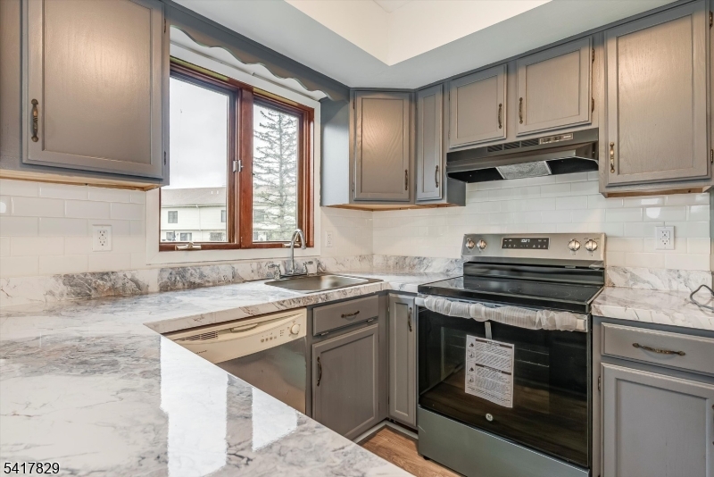 Rolling Hills - Residential