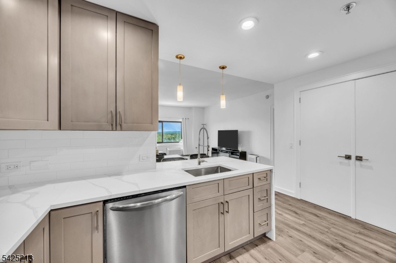 Skyview Condominium - Residential