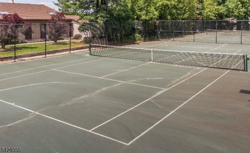 Wedgewood Knolls - Residential