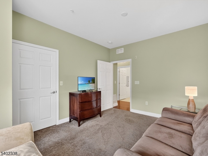 Four Seasons at Great Notch - Residential