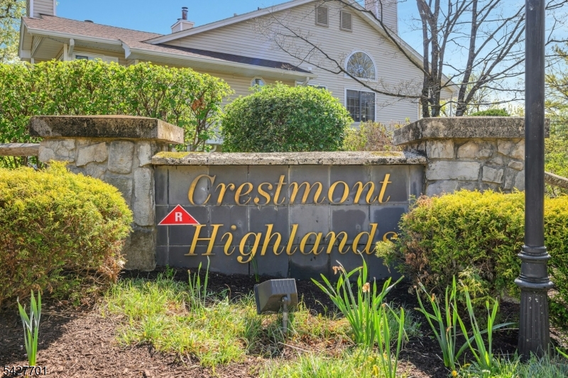Crestmont Highlands - Residential