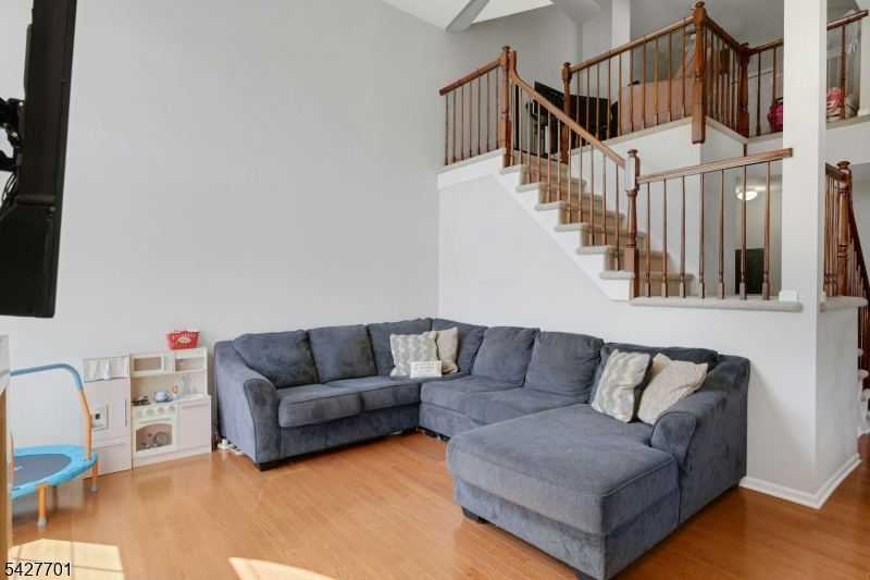 Crestmont Highlands - Residential