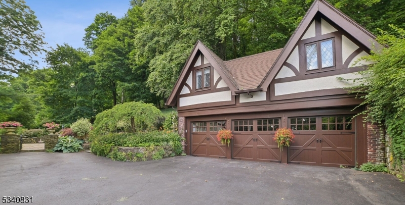 Estate Section - Residential