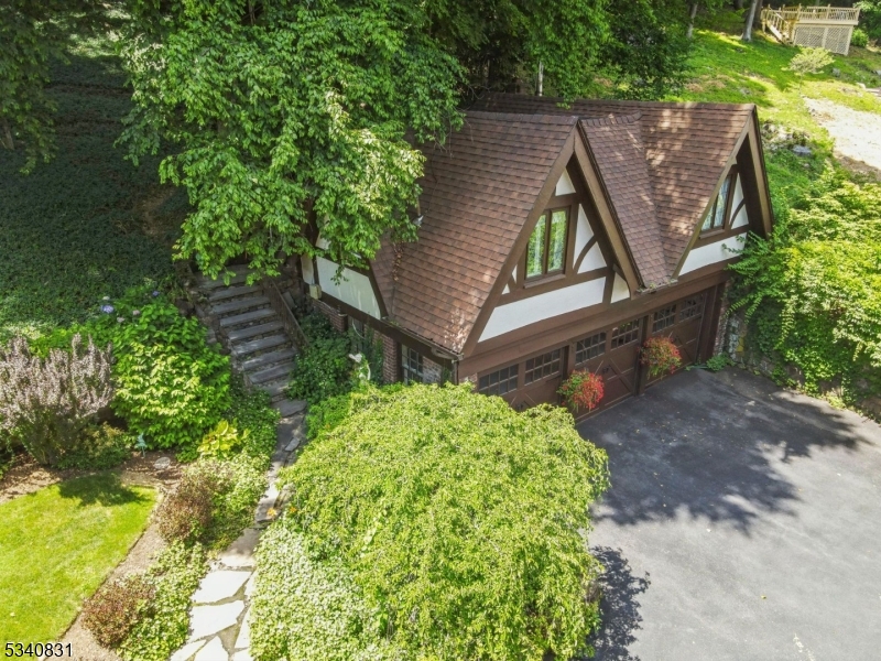 Estate Section - Residential