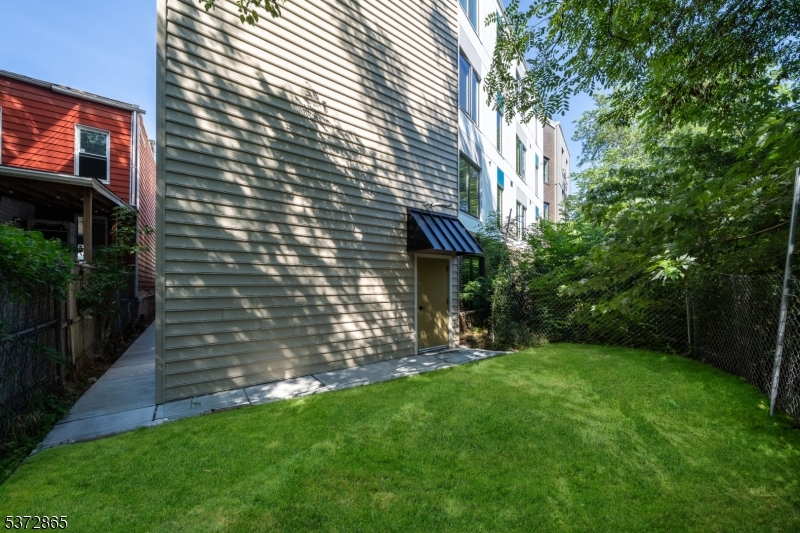 67 Virginia Avenue Condo - Residential