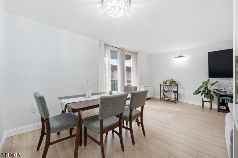 Polonaise - Residential