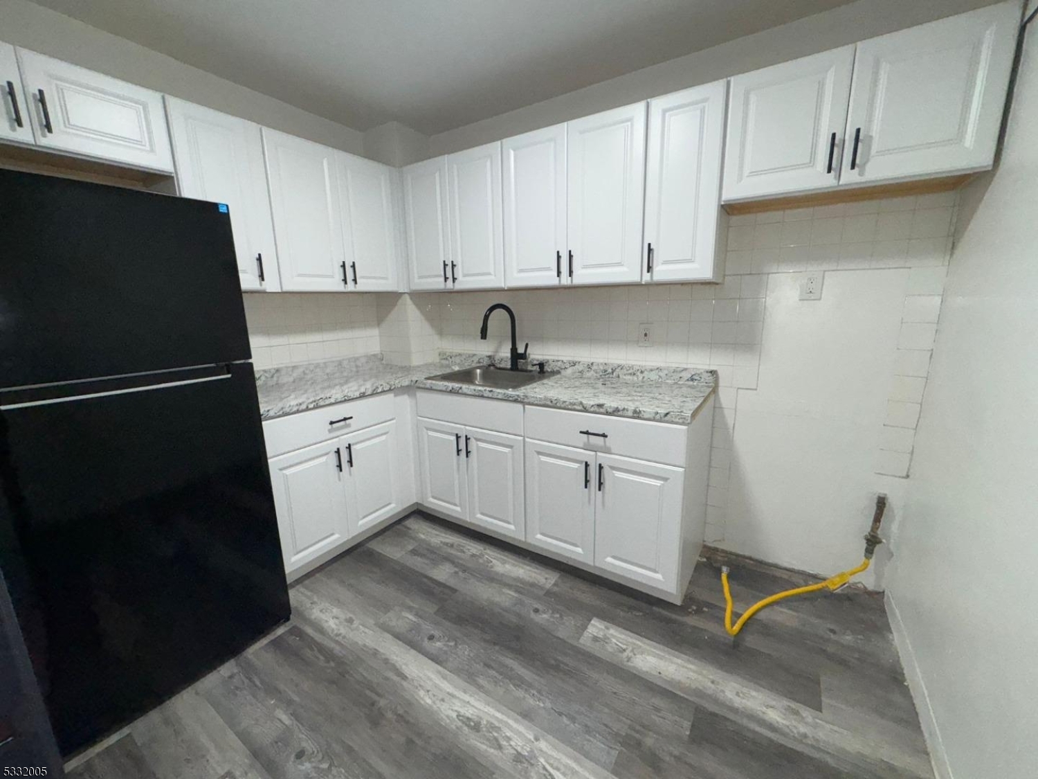 Welcome to this cozy studio with utilities included! Features:Spacious layout, Prime commuter location near East Orange Train Station, Close to shops, dining, and parksDon't Wait! Schedule a showing today!