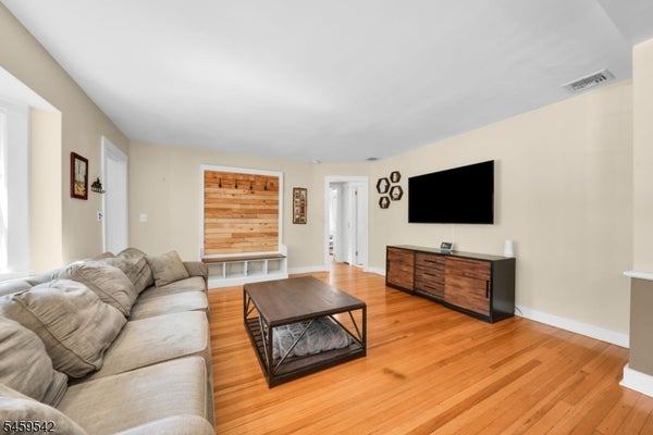 89 GROVE ST, OAKLAND, NJ 07436 - Image 112bbcfa17ca88a2daac84edca3aa055/741632904