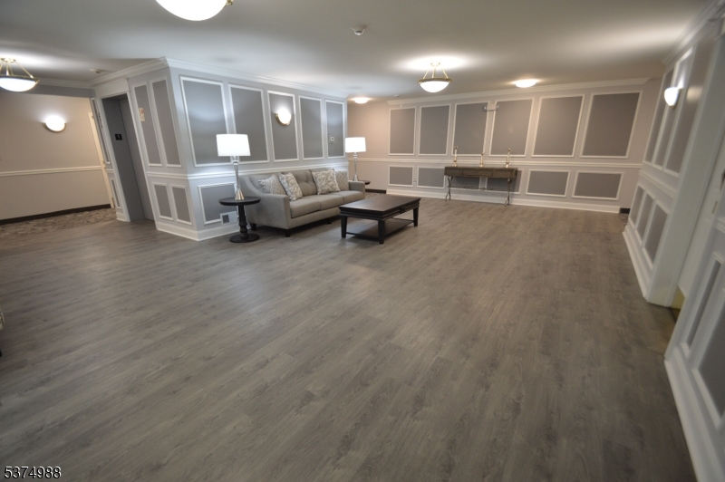 Kings View on the Pond - Residential Lease