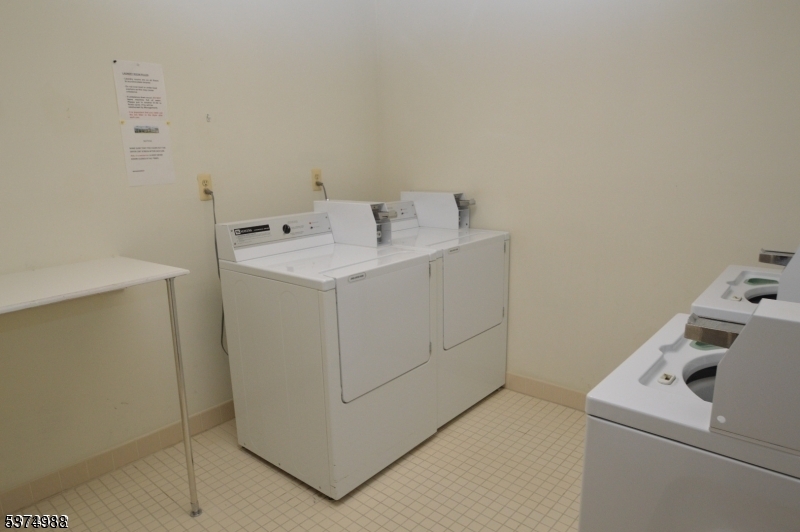 Kings View on the Pond - Residential Lease