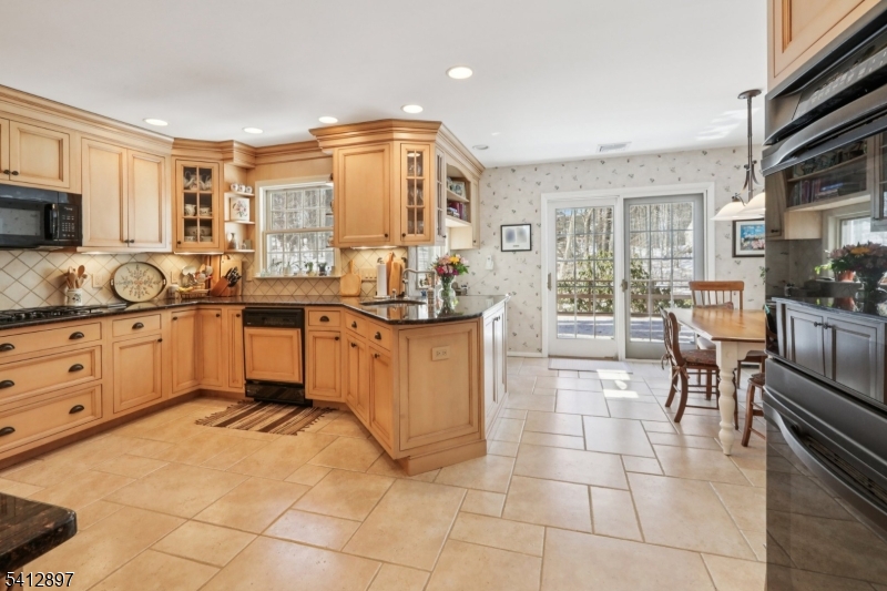 Shongum Lake - Residential