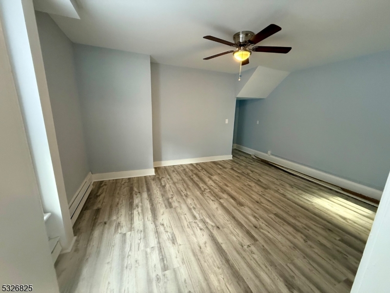 THE FLATS - Residential Lease