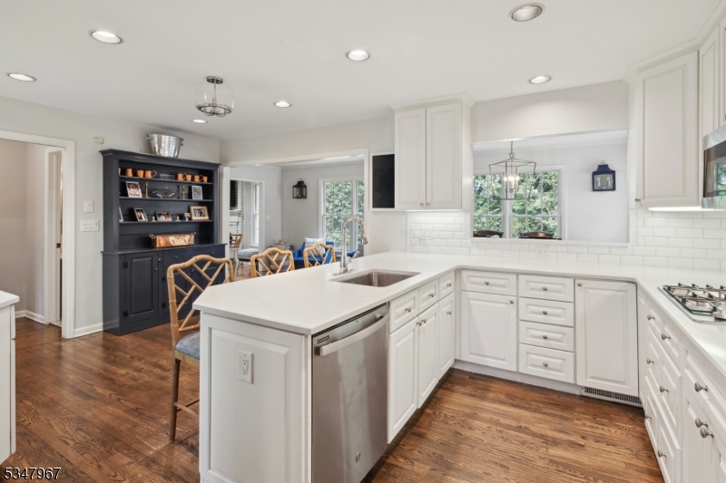 Rolling Hill - Residential