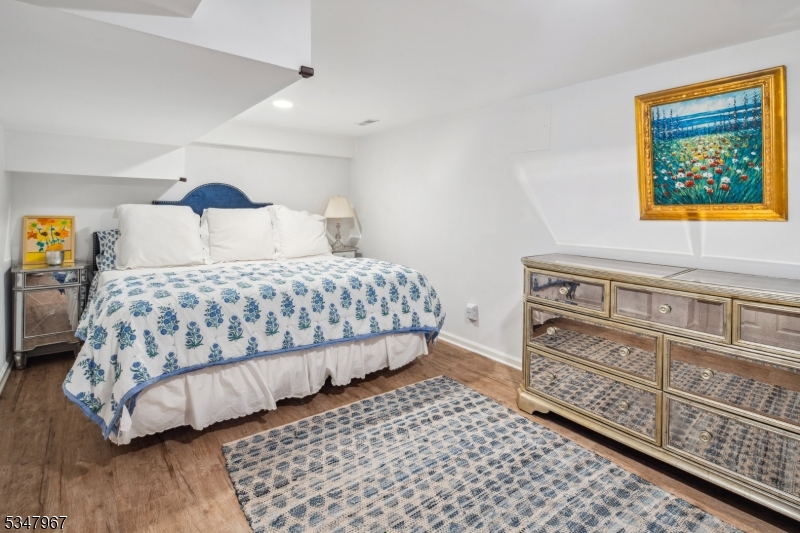 Rolling Hill - Residential