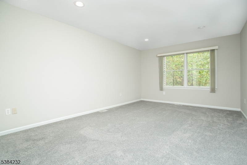 Glenmont Commons - Residential