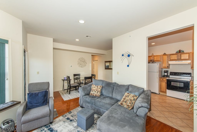 Mountain Ridge - Residential