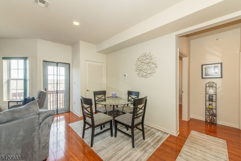 Mountain Ridge - Residential