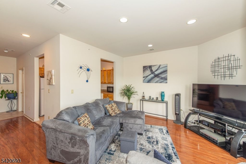 Mountain Ridge - Residential