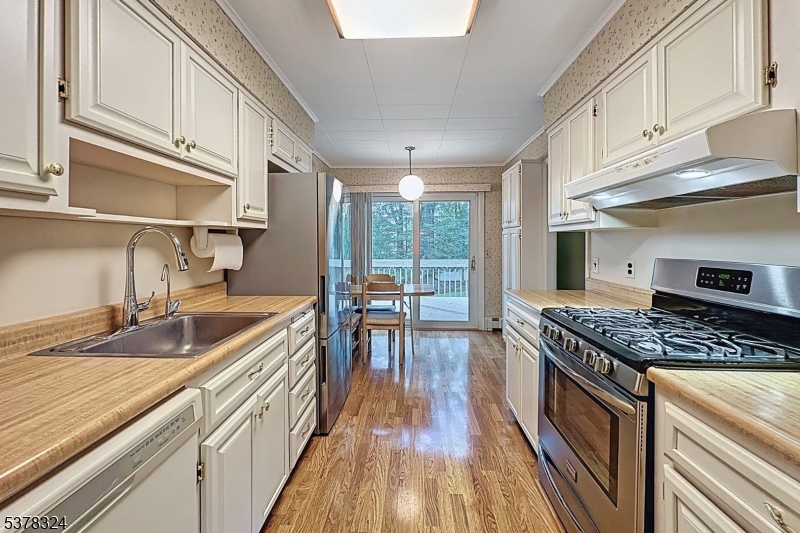 White Meadow Lake - Residential