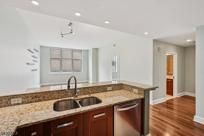 The Watermark - Residential