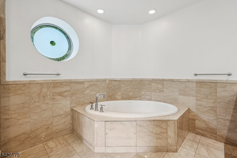 The Watermark - Residential