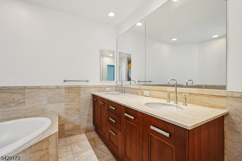 The Watermark - Residential