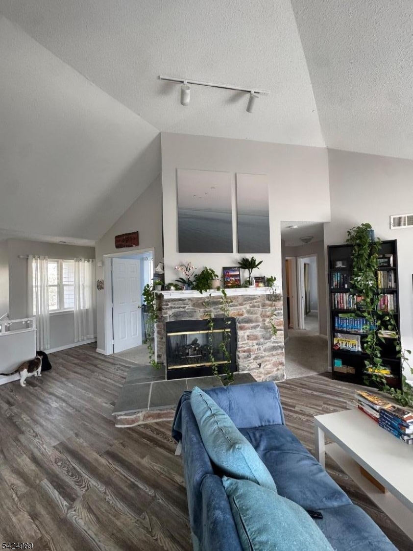 Crystal Springs - Residential