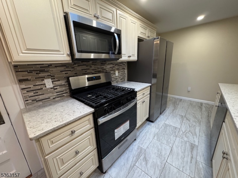 Van Wyck Brooks - Residential Lease