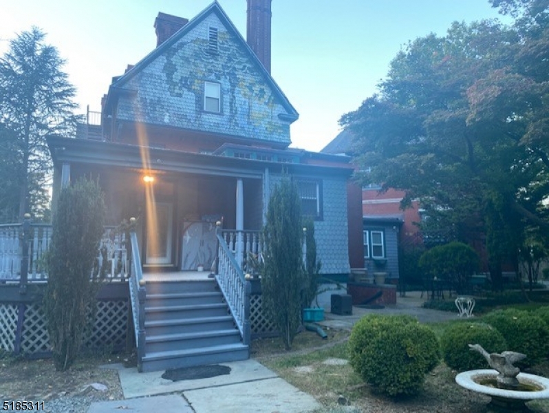 Van Wyck Brooks - Residential Lease