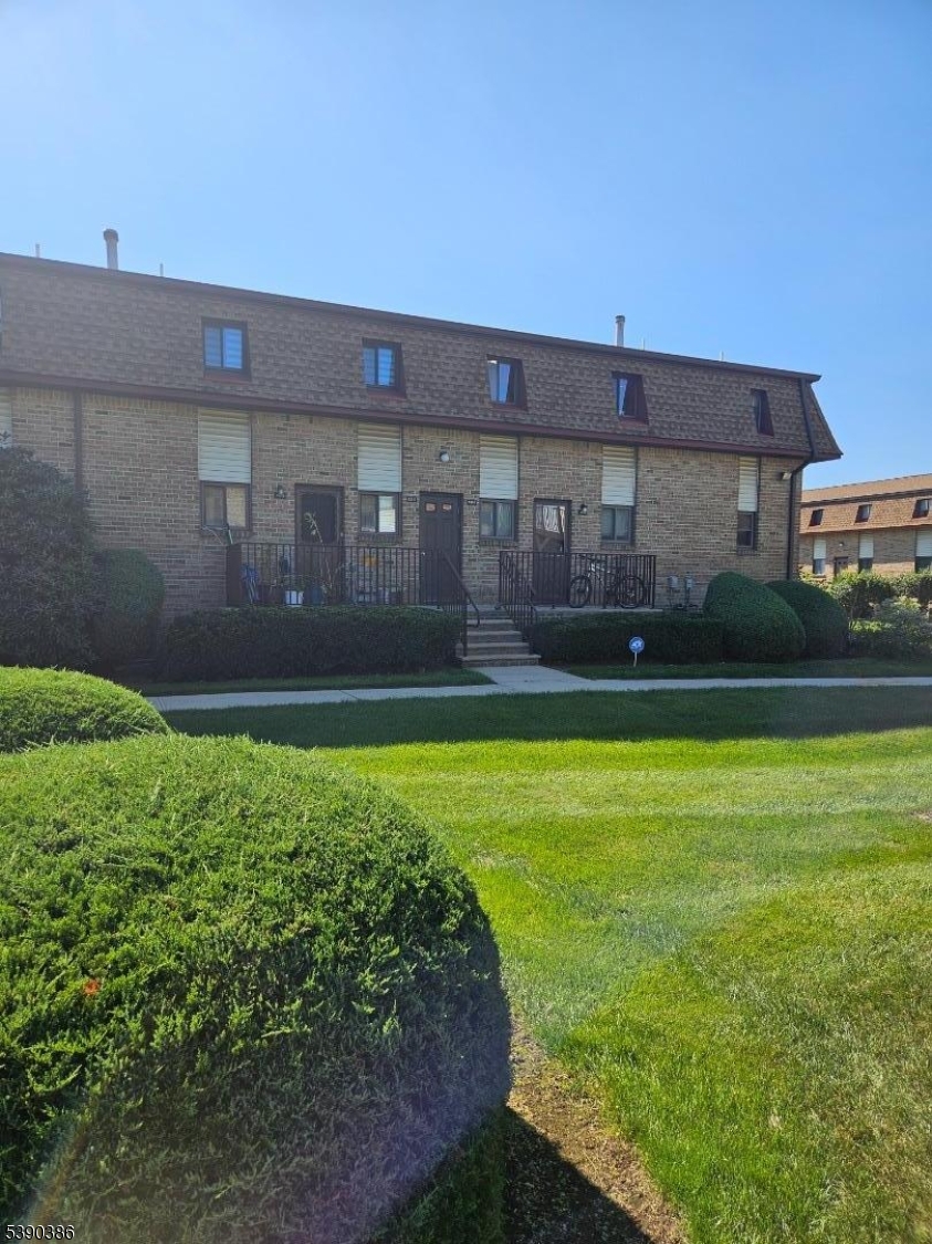 Oaks/North Brunswick Condo - Residential