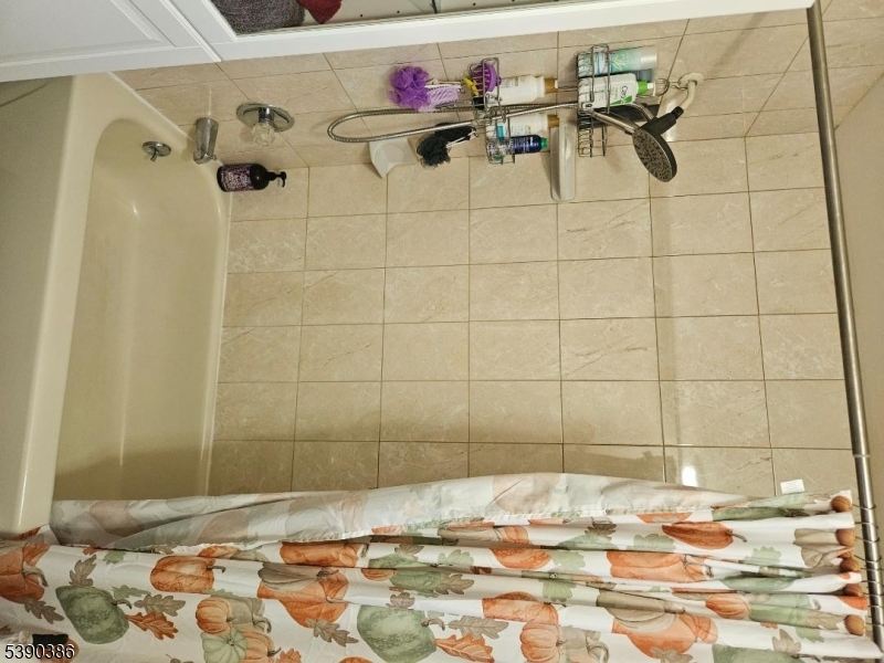 Oaks/North Brunswick Condo - Residential