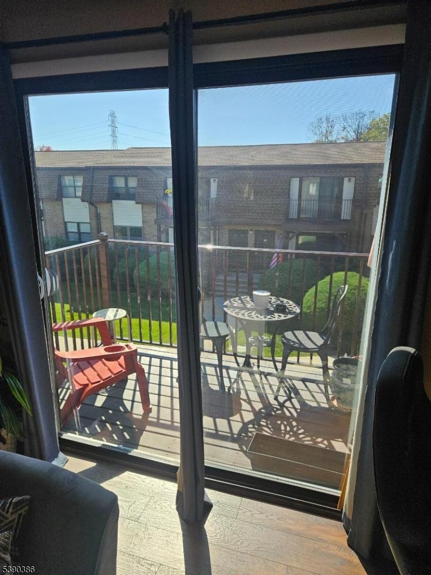 Oaks/North Brunswick Condo - Residential