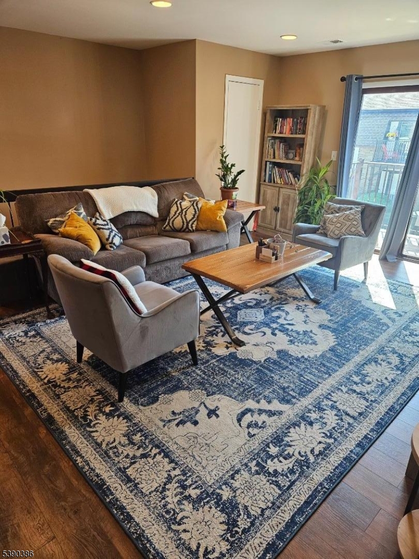 Oaks/North Brunswick Condo - Residential