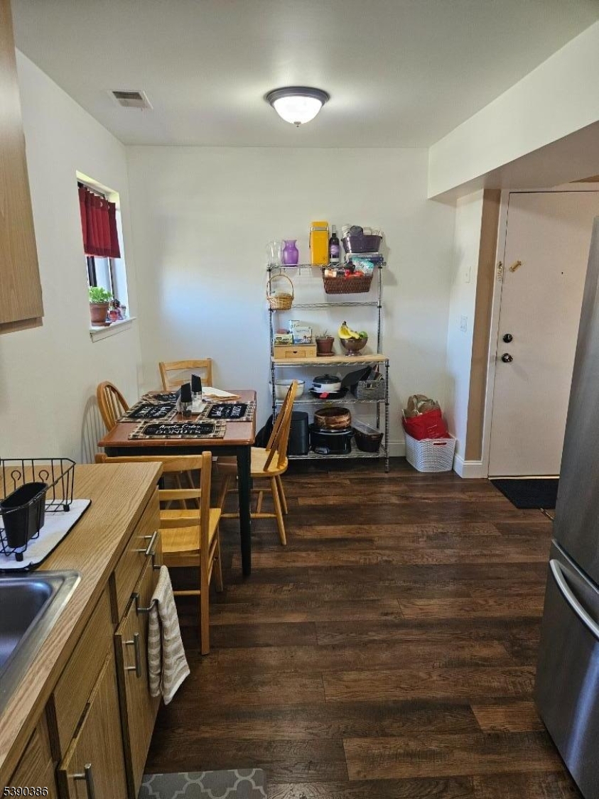 Oaks/North Brunswick Condo - Residential