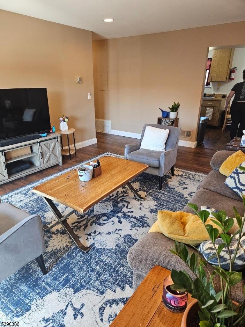 Oaks/North Brunswick Condo - Residential