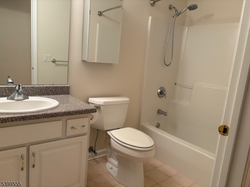 Rockaway Twp., New Jersey 07866, United States, 2 Bedrooms Bedrooms, ,2 BathroomsBathrooms,Residential,Active,250529