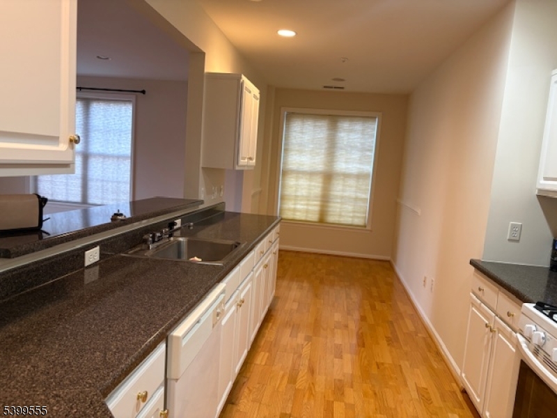 Rockaway Twp., New Jersey 07866, United States, 2 Bedrooms Bedrooms, ,2 BathroomsBathrooms,Residential,Active,250529