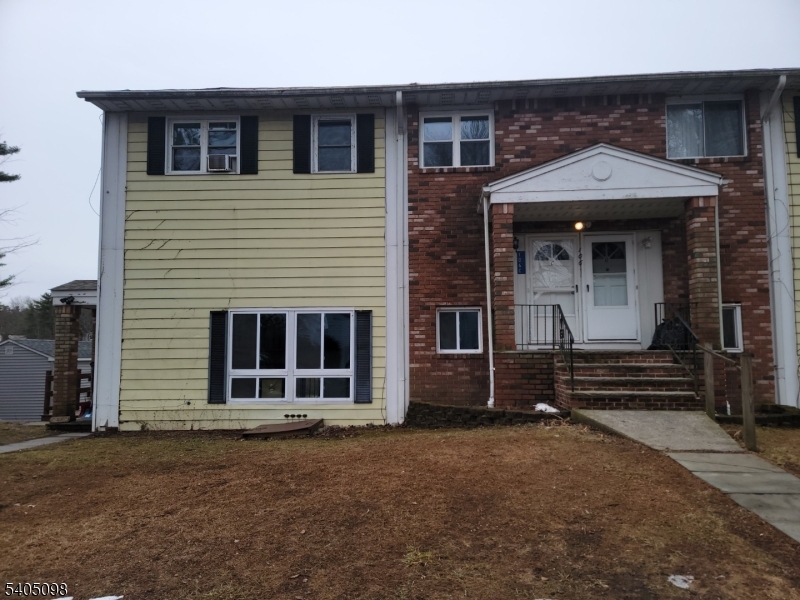 HIGH POINT COUNTRY CLUB - Residential Lease