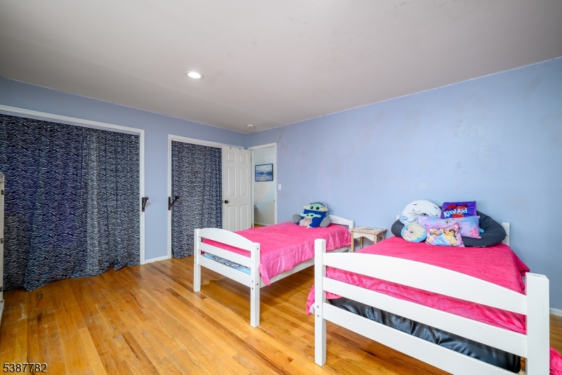 Robin Road Village - Residential