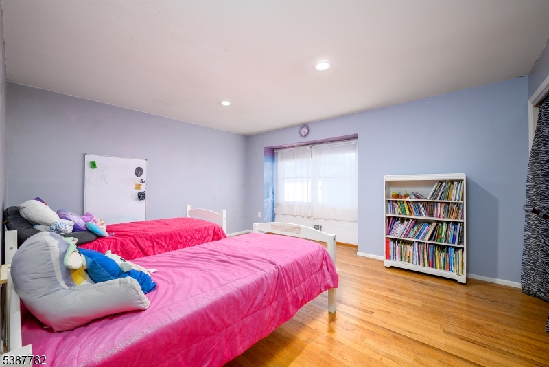 Robin Road Village - Residential