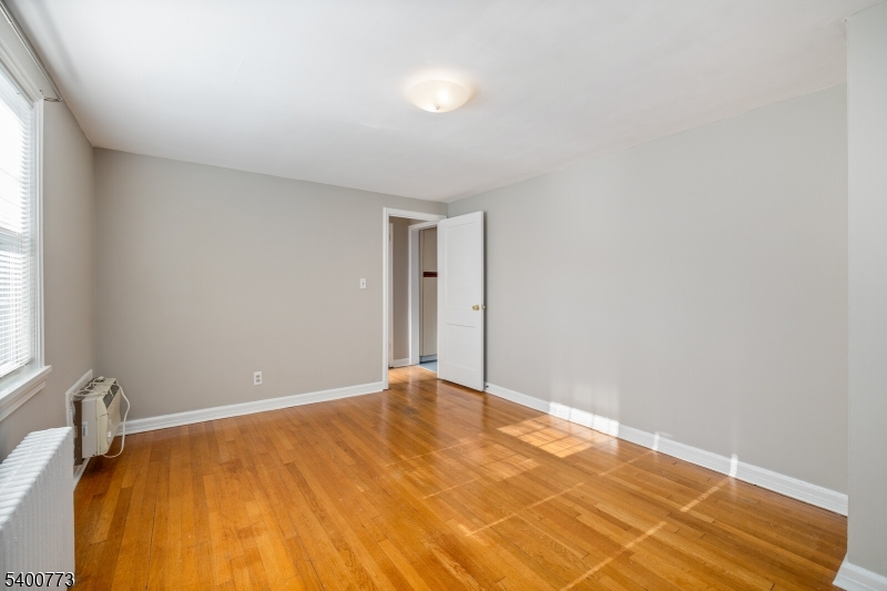 Kahlcrest - Residential