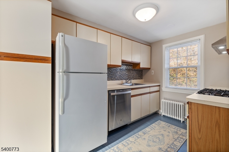 Kahlcrest - Residential