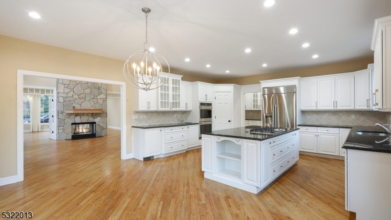 Emerald Pond - Residential