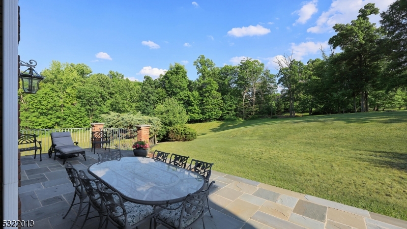 Emerald Pond - Residential