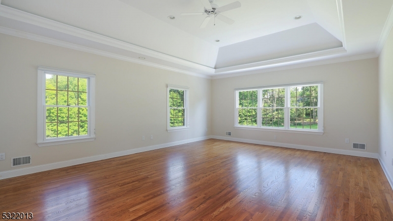 Emerald Pond - Residential