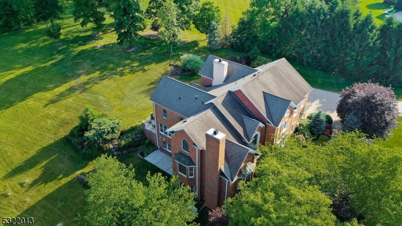 Emerald Pond - Residential