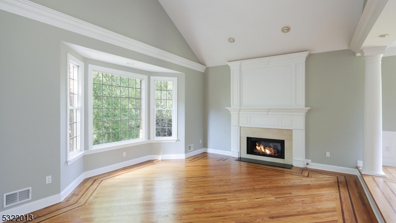 Emerald Pond - Residential