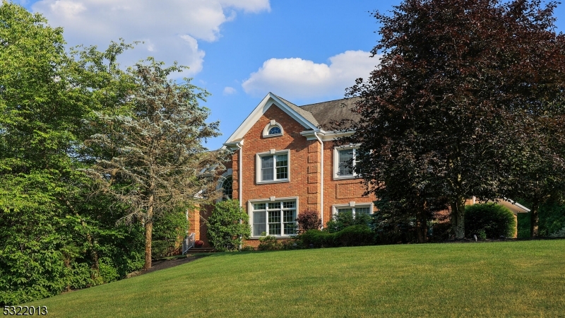 Emerald Pond - Residential
