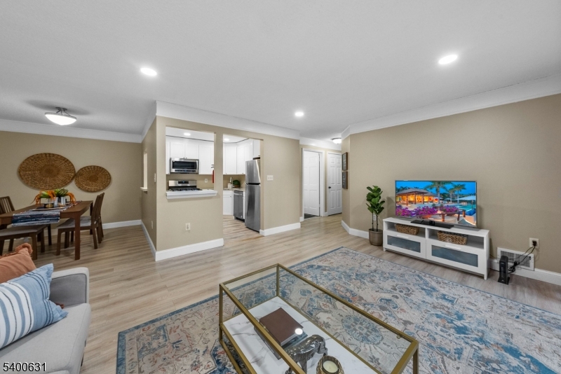 Society Hill III - Residential